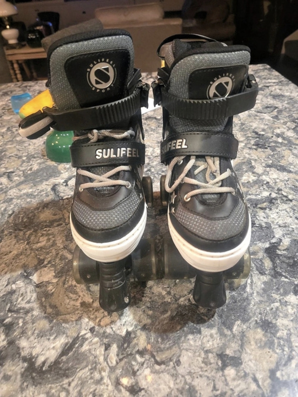 SULIFEEL Kids Roller Skates Black & White Size Medium